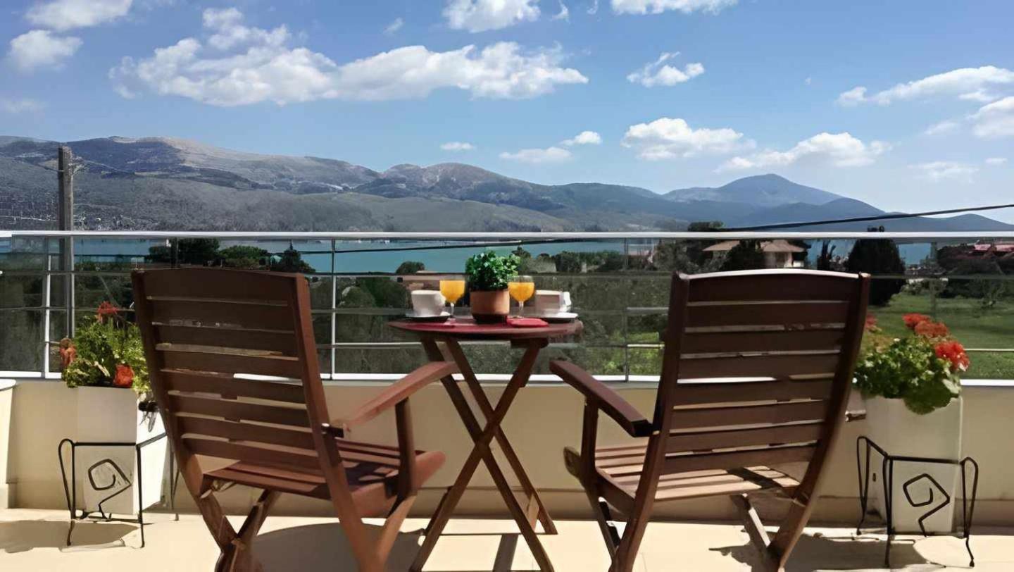 Vista Di Mare Lejlighed Lixouri Eksteriør billede